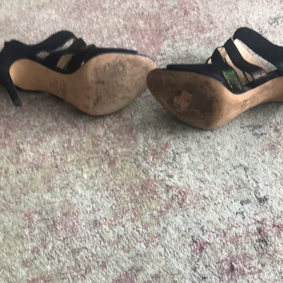 Iridescent purple leather cage sandals by Alejandro Ingelmo. - Picture 7 of 8